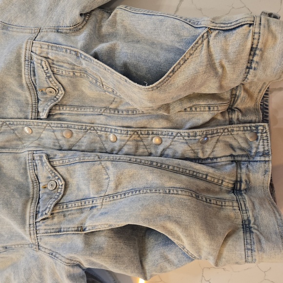 American Eagle Outfitters Womens Sherpa Lined Denim Jacket Blue Size Medium - Picture 9 of 14